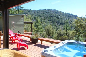 Amazing Vacation Cabins with Hot Tubs in Idyllwild, California