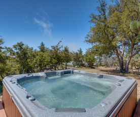 Amazing Vacation Cabins with Hot Tubs in Idyllwild, California